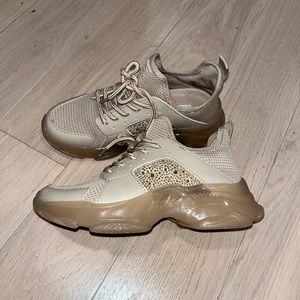 Steve Madden Maxima Blush Multi Sneaker